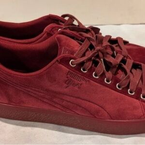 Puma Red Women 8.5 Clyde Velvet Velour Sneakers (NEW )